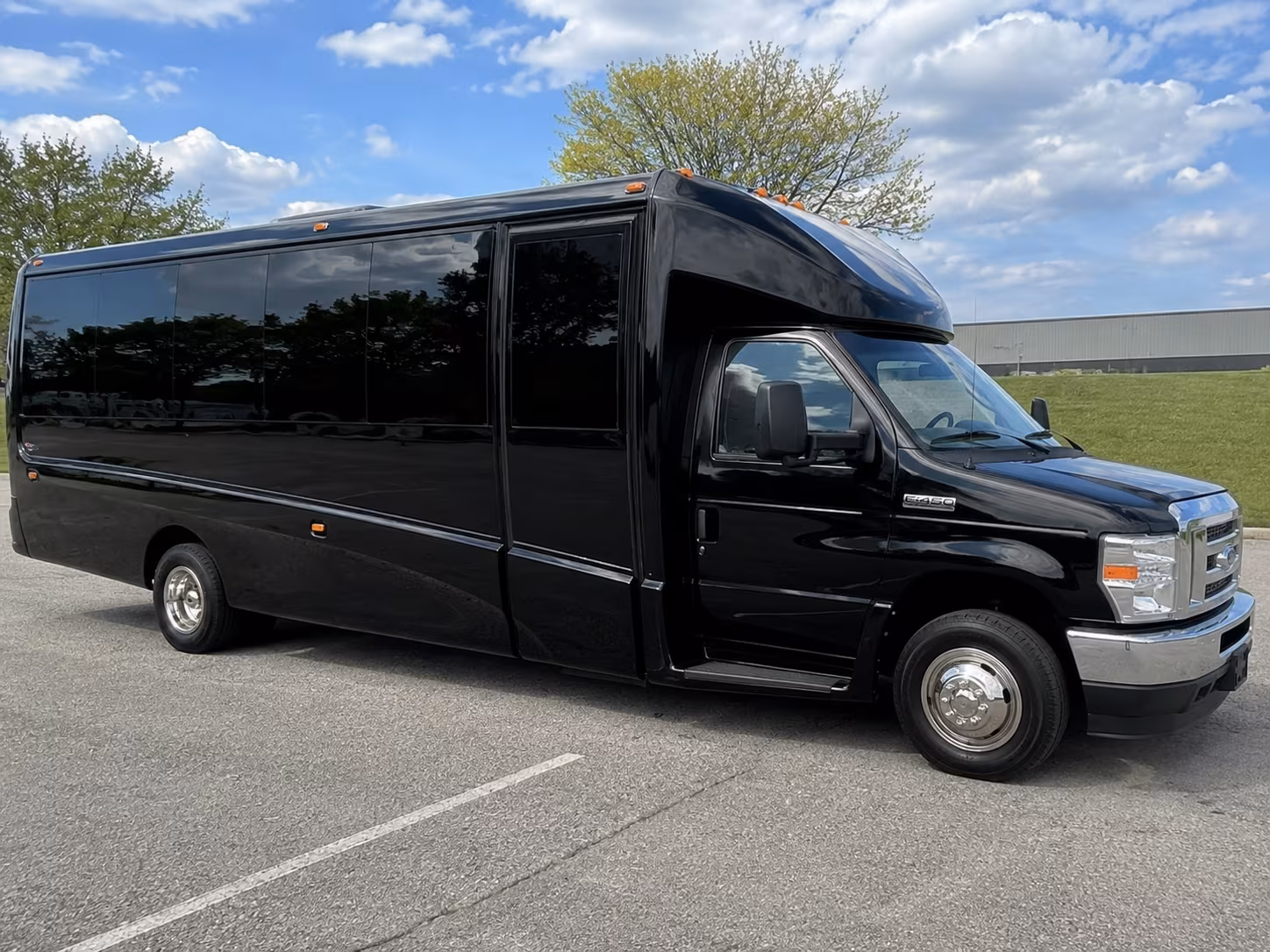 charter buses to orion amphitheater shows in huntsville
