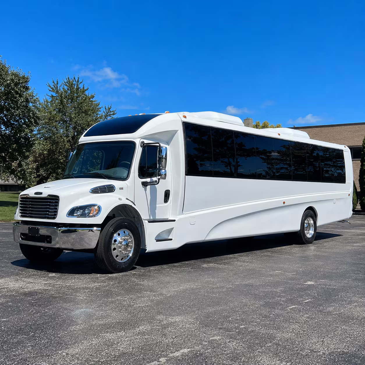 huntsville 18 passenger minibus