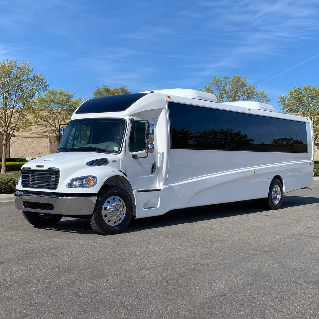 huntsville 28 passenger minibus