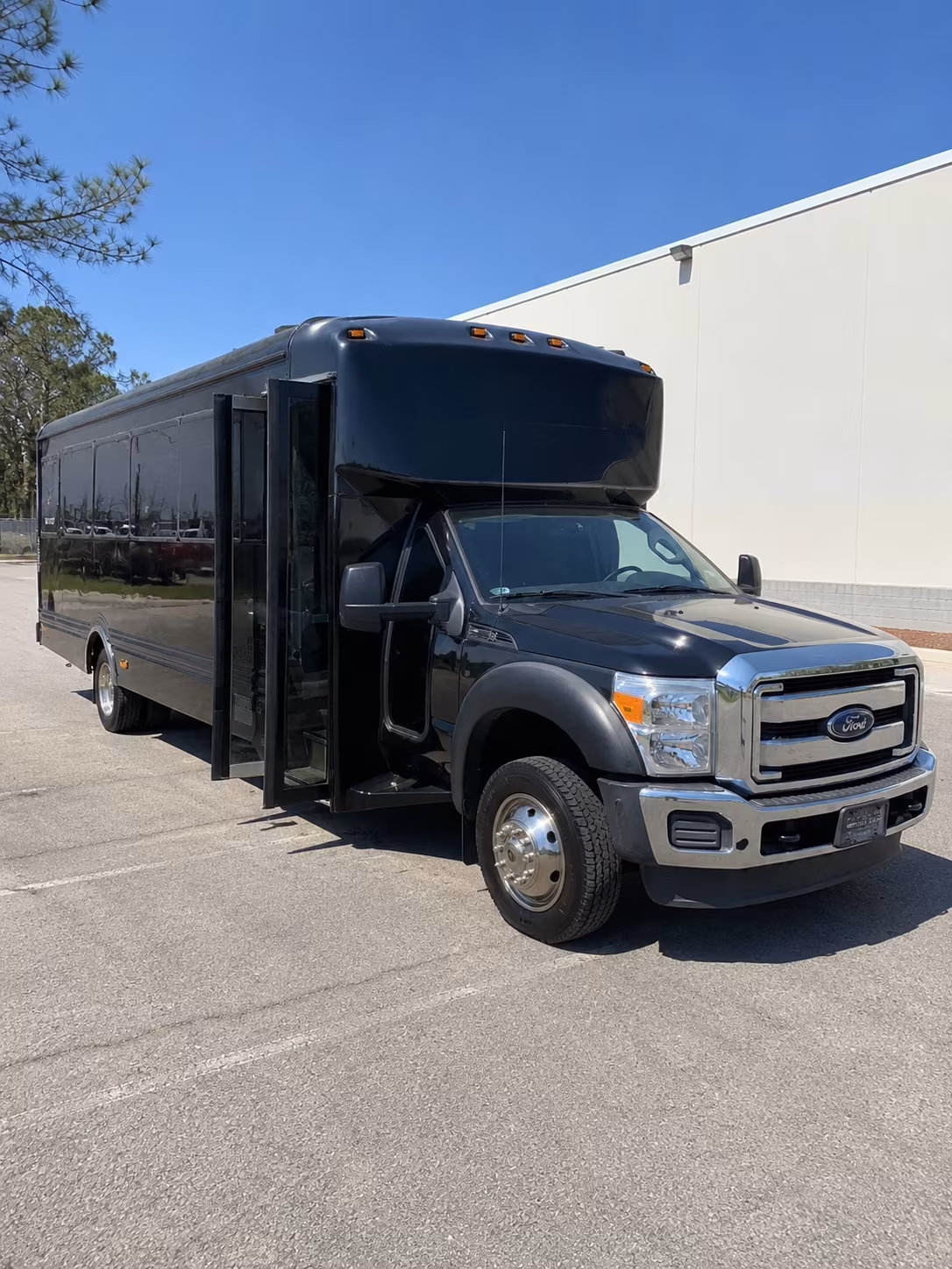 huntsville holiday party bus rental