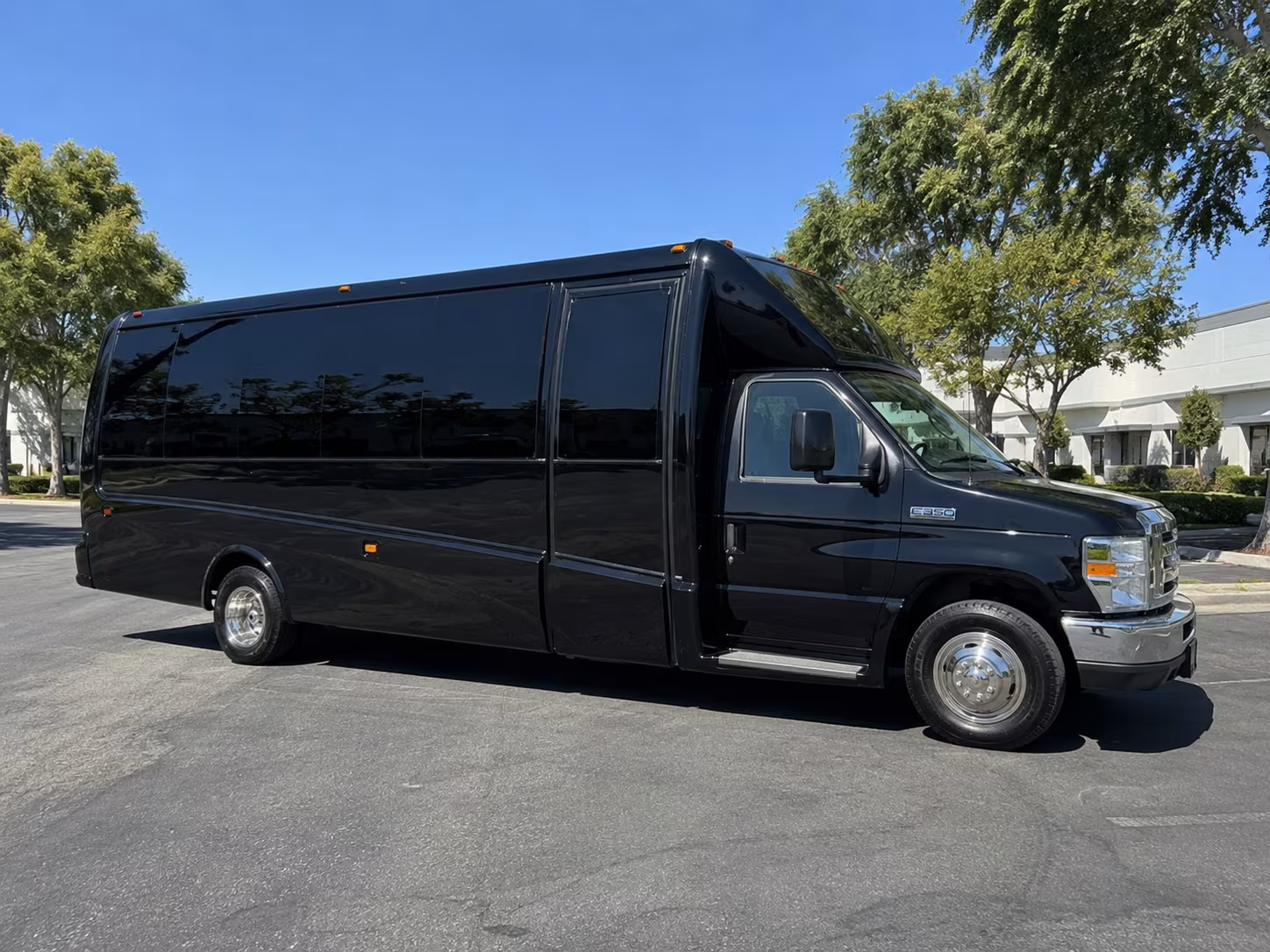 party buses for bachelorette wine tours around huntsville