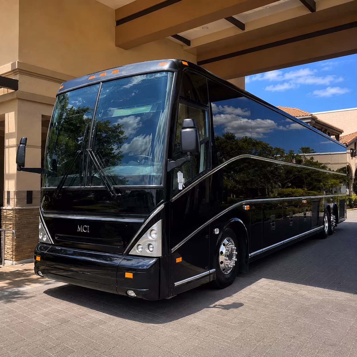 shuttle buses for cummings research park and federal contractor campuses
